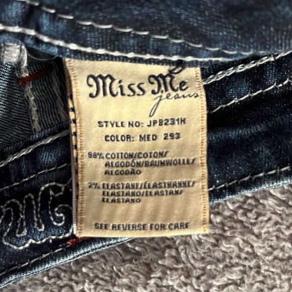Miss Me cut--off shorts - Picture 3 of 10